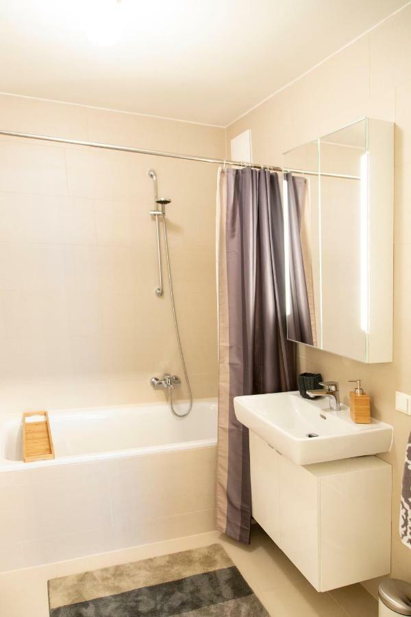 Cozy & Cool Apartment * 5 Min To City Center Vienne Extérieur photo